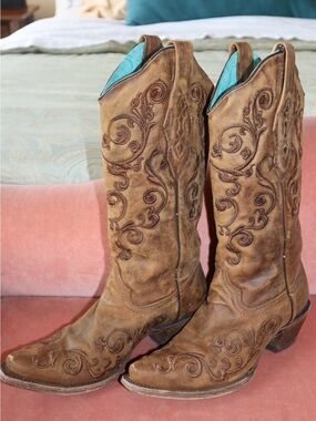 Corral Women’s Snip Toe Embroidered Leather Western Boots 6.5M